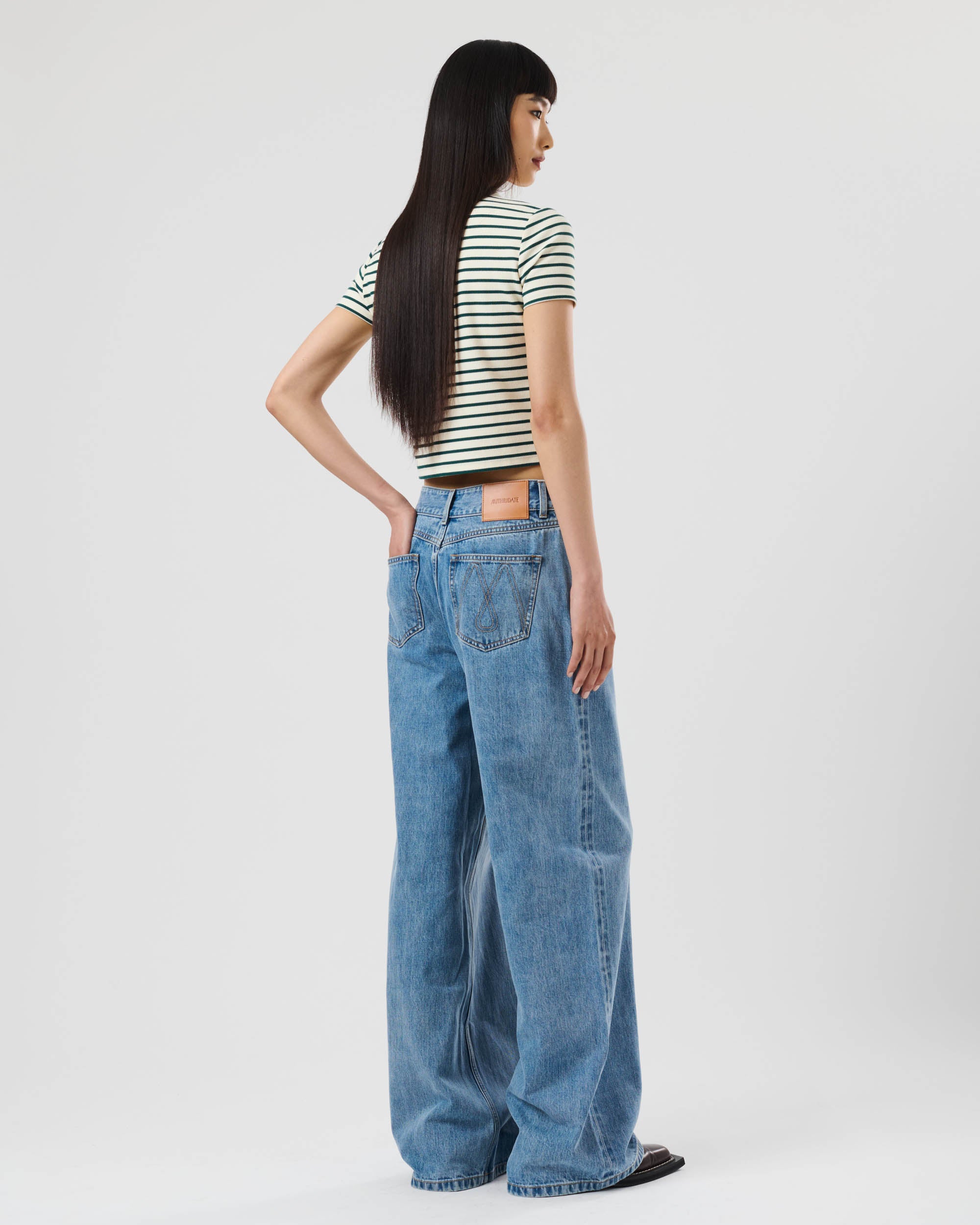 Women's Relaxed Cut Jeans